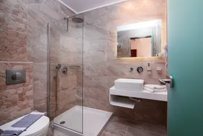 Hotel Diamond - Image 5