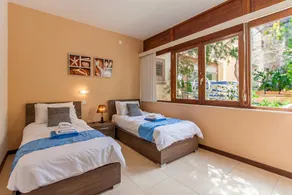 Getaway Npetto Gozitan Villa - Happy Rentals - Image 4