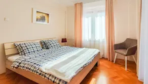 Central 2 bedroom Apartment 65 sq m  with Free Parking and Large Terrace - Image 5