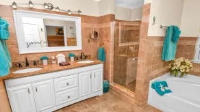 Orange Cove – Heated Pool Private Garden - Image 4