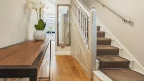 Luxurious yet cosy Family home - Image 2