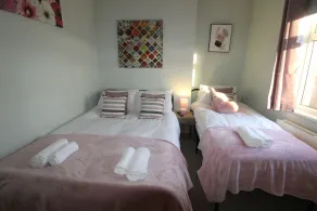 Andover House - Image 3