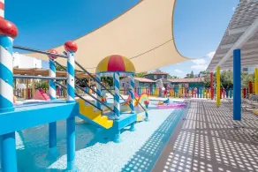 ALEXANDER BEACH HOTEL & VILLAGE RESORT, the quiet, green beach front oasis Malia - Image 2