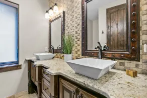 Luxury Sunriver Estate | 5 Kings + Bunk Rm | Huge Spa & Arcade | Chef's Kitchen - Image 5