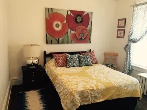 Apartment in the heart of Marquette w/ cable & wifi!!  Next to premier brewpub!! - Image 3