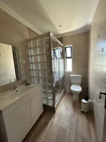 Rymlig villa med stor trädgård och privat pool-lugnt område nära Quinta do Lago - Image 5