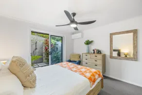 Trendy 2-Bed Home with Outdoor Entertainment - Image 4