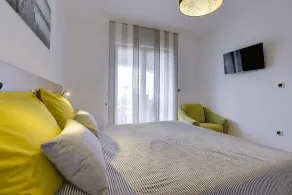 Newly renovated apartment with table soccer, bicycles - Image 5