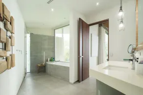 This exquisite villa will give you the best sunset view! Dont miss out! - Image 2