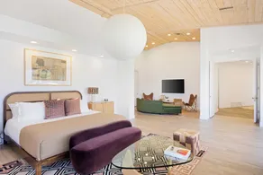 40-acre Estate, Priv Lake, Tennis, Golf Green, Soccer Buena Vista by Avantstay - Image 5