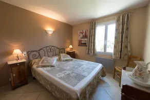 L'Olivière Gîte Charme provençal , piscine,jardin clos prés de Grignan - Image 5