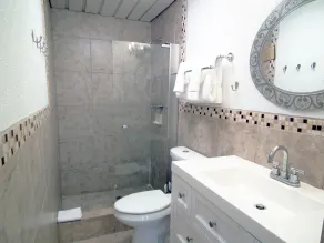Nuevo listado - Villa Latitudes - Más cercano al agua, muy privado - Image 3