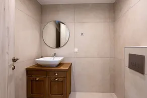 100 m de la plage, bain à remous, piscine, ping-pong, sauna et salle de gym, chaises longues privées! - Image 5