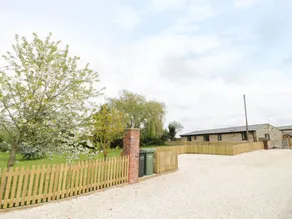 Hoden View, CLEEVE PRIOR - Image 5