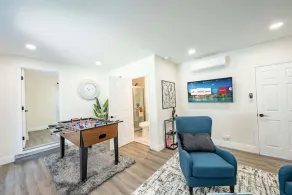 Sparkling Pool! 5 Bedroom 3 Bath Plus Game Room - Image 2