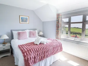 THE BEACH HOUSE, pet friendly, character holiday cottage in Beer - Image 3