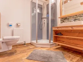Rustic Tyrolean guesthouse only 300m to ski lift - Image 4