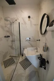 Achilles Otel - Image 5