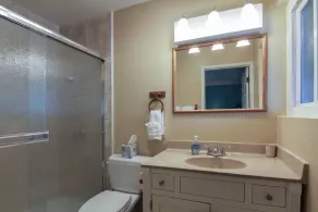 Escondido's Gem! Sleeps 11! POOL INCLUDED - Image 3