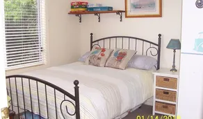 Sandy Bay Central House - Image 4