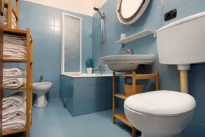 Holiday Apartment Bilocale Moneglia 22 close to the Beach with Shared Pool & Wi-Fi - Image 4