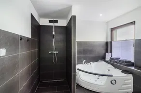 Apartment 'Moin' with Private Lawn and Wi-Fi - Image 5