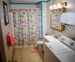 Experience Oxford - Spacious Home - Great Location - Image 4