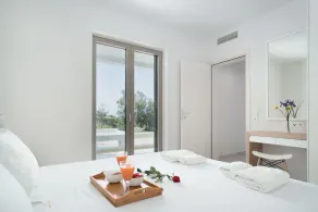 Perfect for couples, privacy &relaxation in luxury, private pool & seaview - Image 5