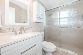 Waterfront! Amazing views! Minutes from Galveston and Kemah! - Image 3