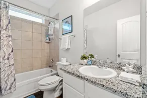 Spacious Fort Worth House Ideal for Relocations - Image 5