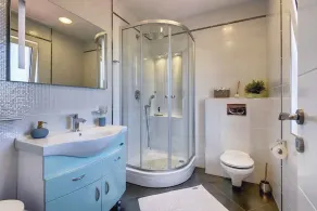Villa - Image 3