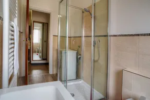 Three-room air conditioning sleeps 6 100 meters from the sea 3rd floor lift - Image 3