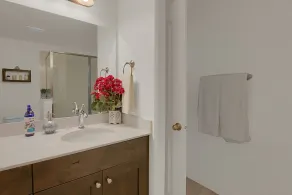 ✔️Fabulous Luxury Apt ✔️ Fast WiFi ✔️ 4KHDTV ✈ Hill AFB - Image 4