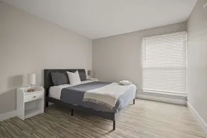 Modern Comfort in Rochester, Perfect Getaway - Image 5