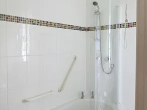 2 bedroom accommodation in Duns - Image 2