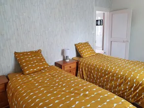 Cozy Getaway in Bazoches-Les-Gallerandes - 2BR, Full Kitchen, TV, Shared Courtyard - Image 4