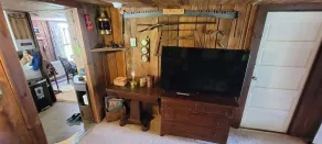 Cozy Cabin Retreat with Mountain Views - Image 2