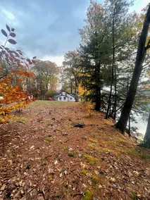 Wyldwood Lodge, on the lakeshore with views of the water & Green Mountains of VT - Image 3