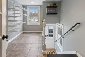 Elegant apt minutes from beach - Image 2