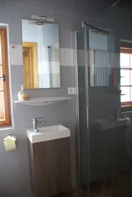 hyggeligt hus i et solrigt sted med en fantastisk bjergpanorama - Image 2