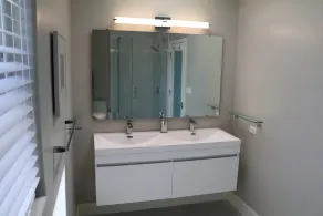 Premier Venise !! Brand New Private Home Near it All! - Image 4