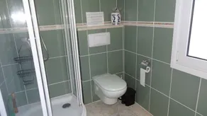 Belle villa de vacances avec piscine privée, jardin, climatisation, Wi-Fi et barbecue - Image 2