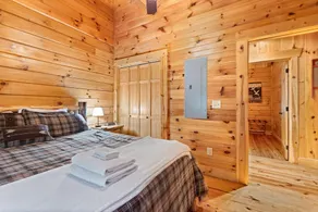 Secluded 2-BD cabin, tranquil mountain setting. Hot Tub Gazebo! Wood fireplace. - Image 5