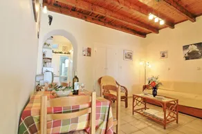 Dina Beach Front Apartment - Image 5