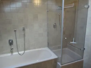 Vacation apartment for up to 4 people, 90 sqm, 2 large bedrooms, balcony - Image 2