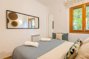 Holiday Home 'Apt Con Piscina Y Jardín' with Shared Pool, Wi-Fi and Air Conditioning - Image 5
