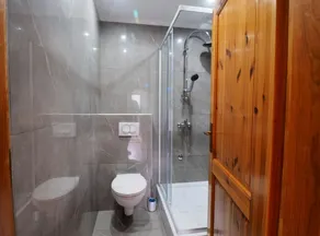 Apartments & Rooms Latin - Image 5