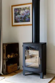 Pretty Coastal Home in Bosham Close to Water - Image 4