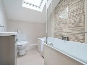 ELM - WOODLAND COTTAGES, with hot tub in Bowness-On-Windermere - Image 3