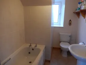 Hyggeligt sommerhus nær Portree & midt i Skye.  Familievenlig og sover 5. Trådløst internet - Image 2